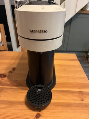 Nespresso Vertuo Next Black Capsule Coffee Machine 19 Bar 1300W 1.1L Tank