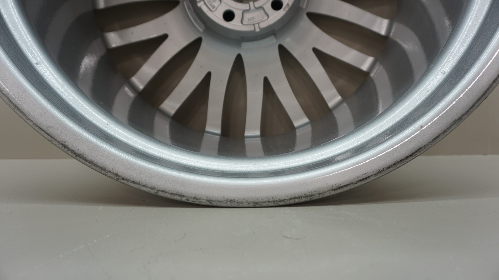 2004-2012 ASTON MARTIN DB9 REAR WHEEL RIM 20 SPOKE 19" 19X9.5 OEM 9G43-1007-GA
