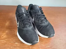 Nike Downshifter Black & White Athletic Shoes CW3411-006 Men’s Size 8