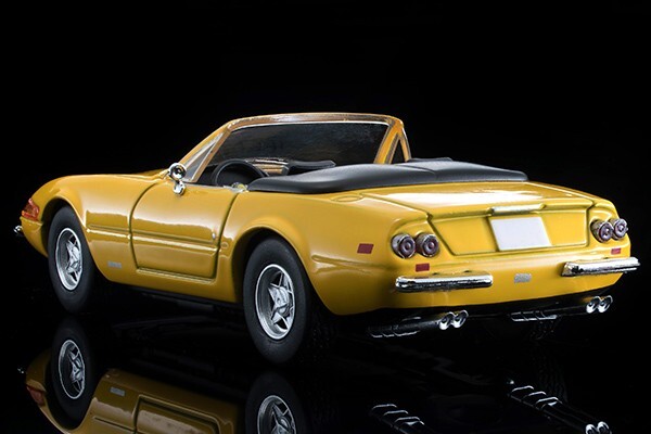 Tomica Limited Vintage NEO TLV Ferrari 365 GTS4 Yellow 1/64