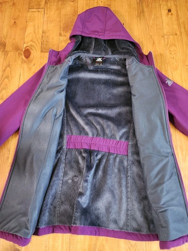 ZeroXposur Women's Size LG Coat With Adjustable Hood. Fur Lined, 2 Zip Pockets - Picture 7 of 12