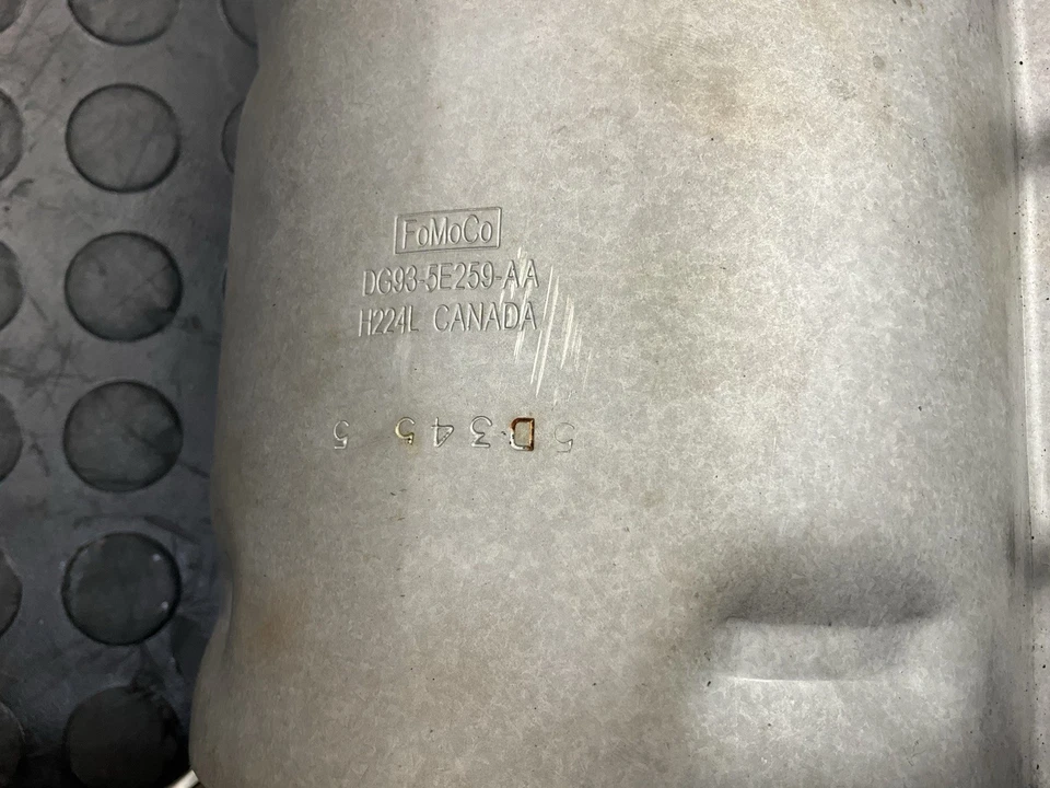 Colector de escape trasero Lincoln MKZ 2013-2016 3,7 L OEM Foto 3 de 4