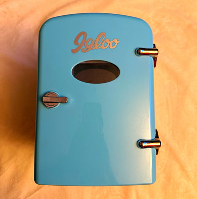Igloo MIS129C-BLUE Retro Portable Mini Fridge AC/DC 12V 4-4.5L Blue