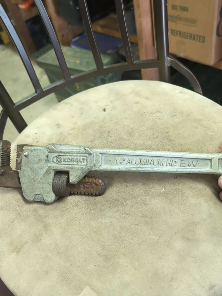 KOBALT 14" ALUMINUM PIPE WRENCH ITEM# 464648 MODEL# 55778 -NWT - Image 2 of 2