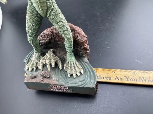 Creature from the Black Lagoon NECA 2008 Resin Bobble Head DAMAGED REPAIRED FEET - Picture 16 of 17