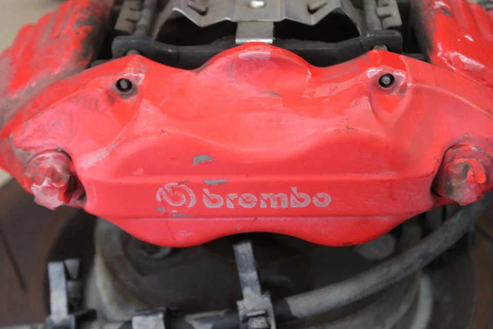 Dodge Challenger SRT8 2012 juego de pinzas de freno Brembo delanteras traseras con rotores Foto 2 de 4