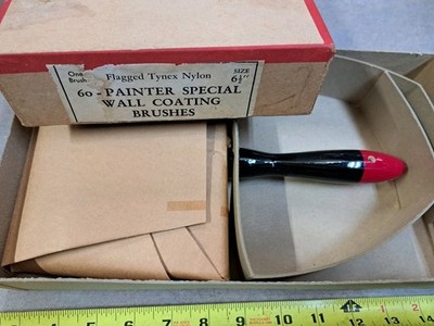 Vintage  6 1/2'' No 60 Painter Special Wall Coating Paint Brush Flagged Nylon