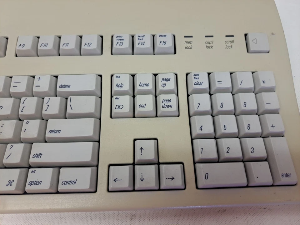 Apple Extended Keyboard II M3501  USED - Image 4 of 4