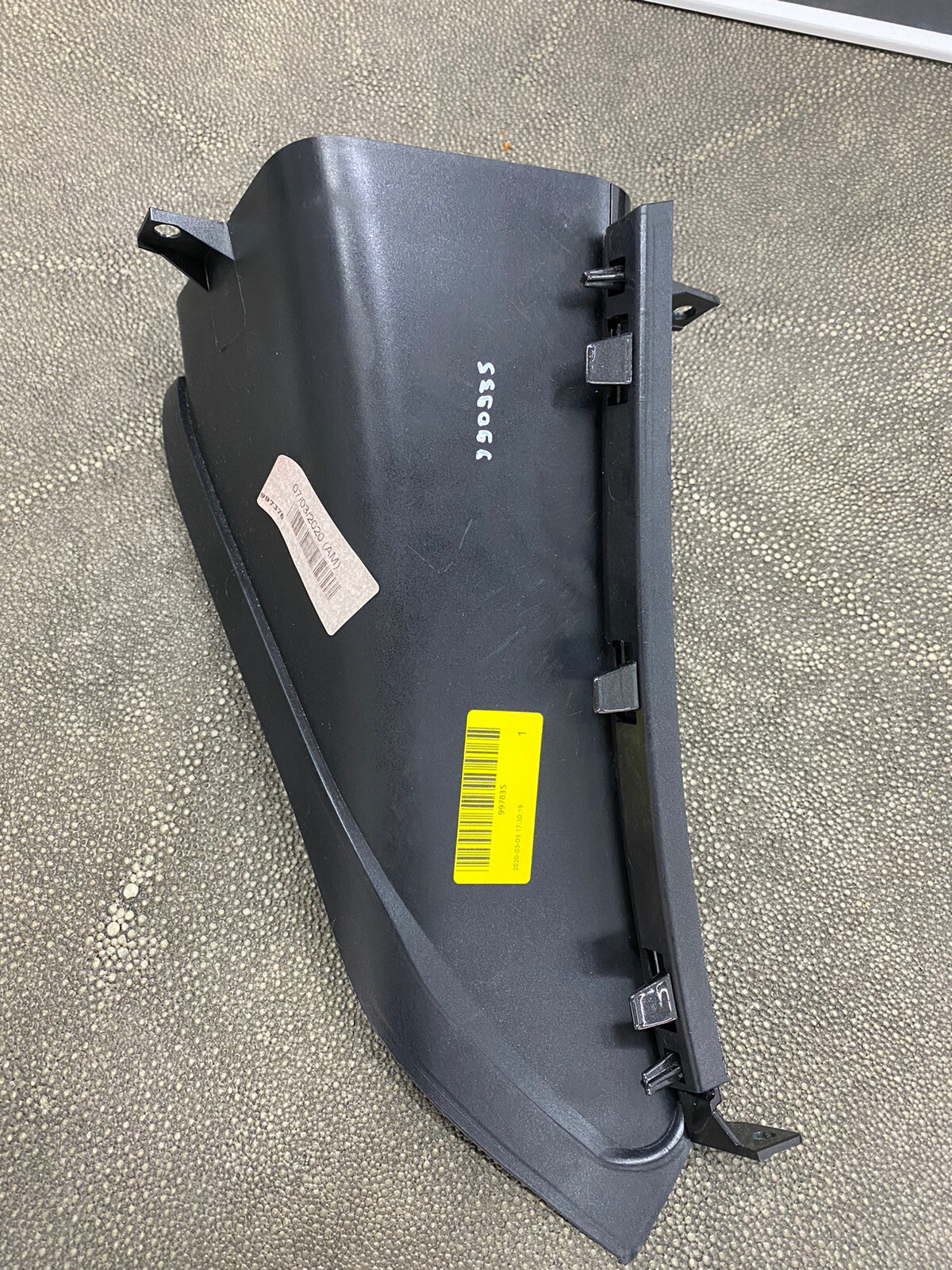 McLaren 720S part # 14AA642CP New Condition