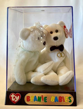 Retired Beanie Babies "Mr.  Mrs." Wedding Bears in Display Case, 2001 - MWMT