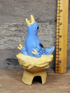 Vintage Ceramic Pie Bird Vent Mother Bluebird Baby Nesting Venting Pottery Blue