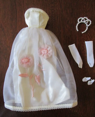 American Character Vintage 1960's TRESSY Doll BEAUTY QUEEN White Gown Outfit EXC