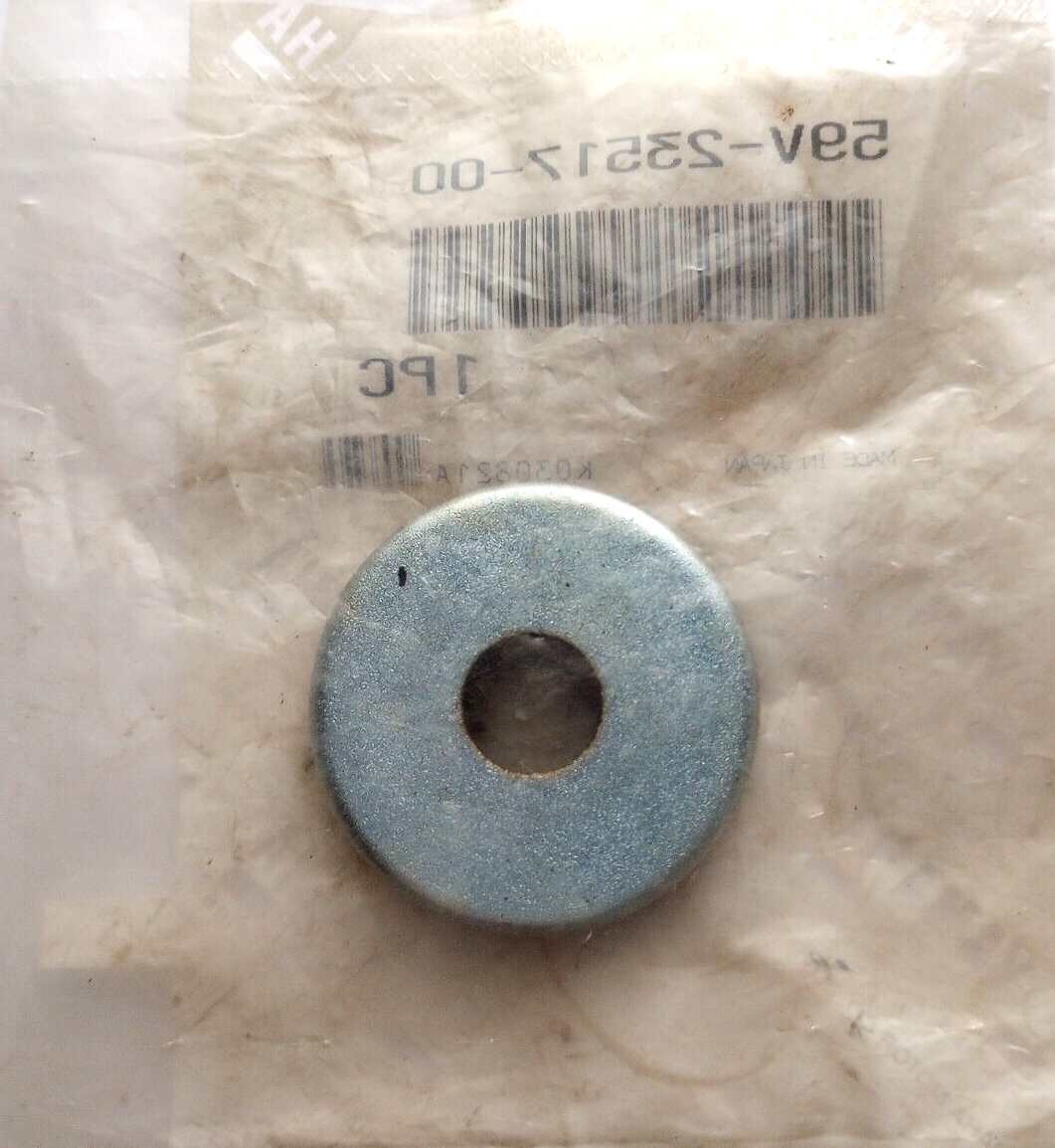 Yamaha Thrust Cover NOS 59V-23517-00 (L-6513) | eBay