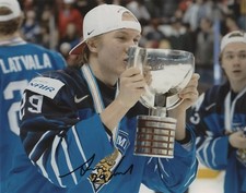 Team Finland Anton Lundell Signed Autographed 8x10 Photo COA #6