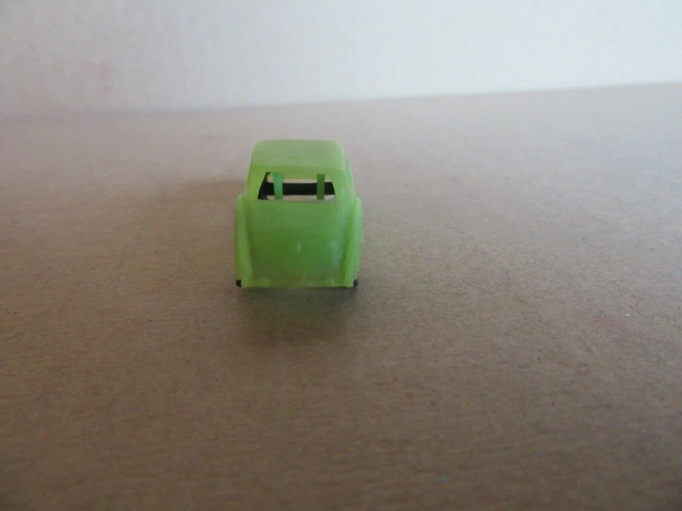 304K Giocattolo Antico Plastica Rolls Royce Argento Tonalità Verde L 4,6 CM - Immagine 2 di 4