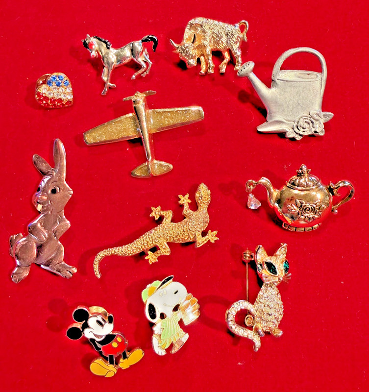 11  Pins; Mickey Mouse, Snoopy Baseball, Critters, Objects; See Closeups,  Ages?