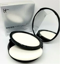 IT Cosmetics Bye Bye Pores Poreless Finish Airbrush Pressed Powder translucent