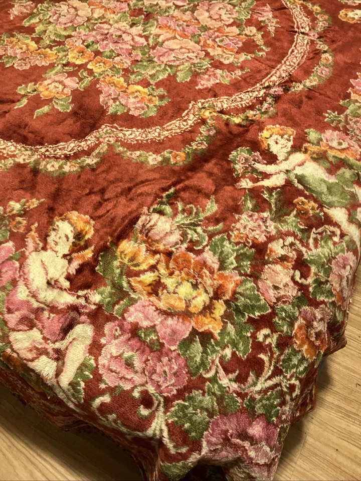 Large vintage velvet Tapestry bedspread Cherub And Flower velvet bed cover - Image 2 of 4