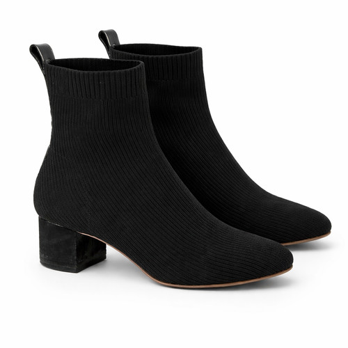 Everlane The Glove Boots Size 7 Black Stretch Rib Knit Ankle Booties