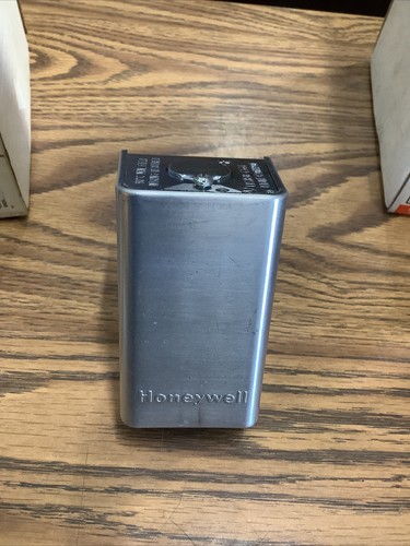 (Lot Of 2) NOS Honeywell Limit Control L4069A 1078 Tradeline HVAC (Silver) - Picture 5 of 8