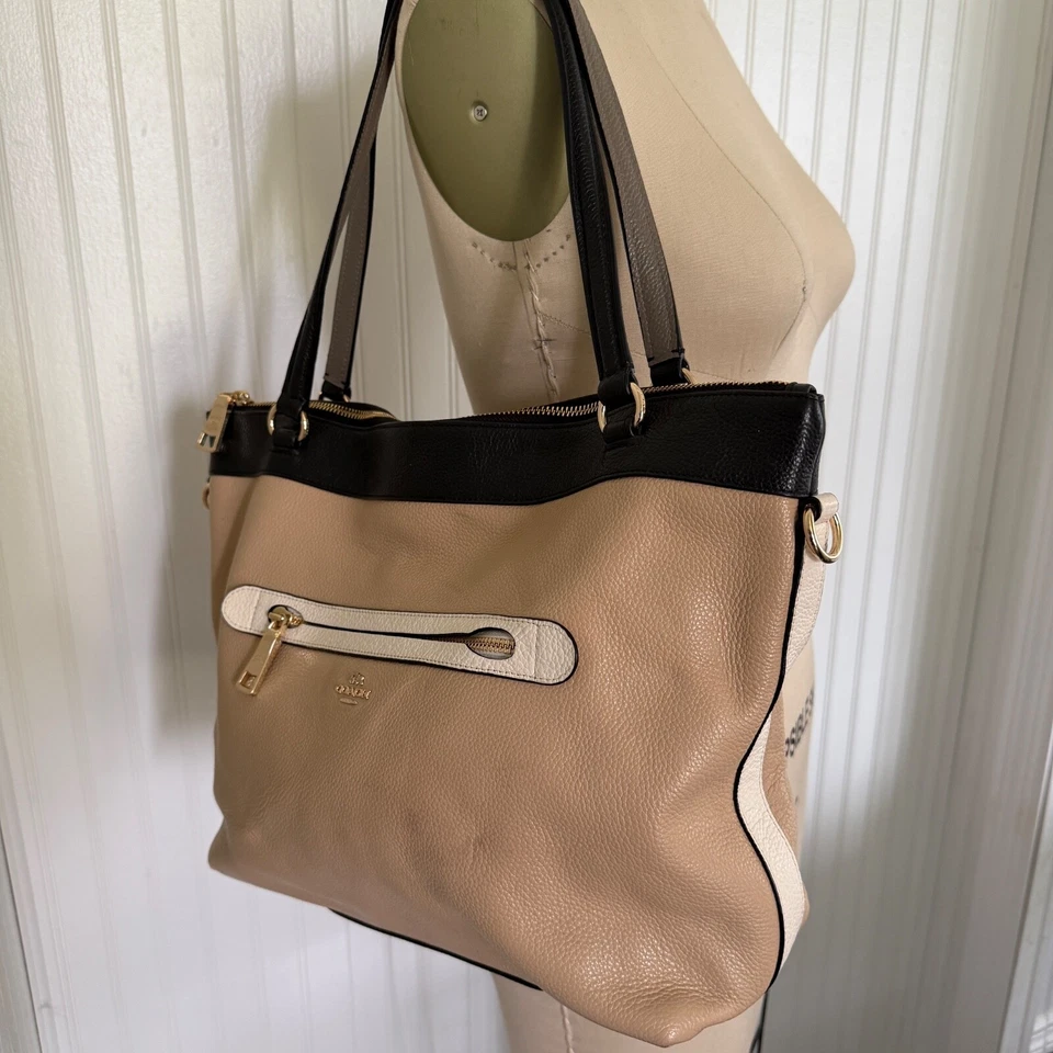 Bolso de Mano Coach Cuero Guijarro Negro y Beige F57496 Tyler Geométrico **LEER*** Foto 3 de 4