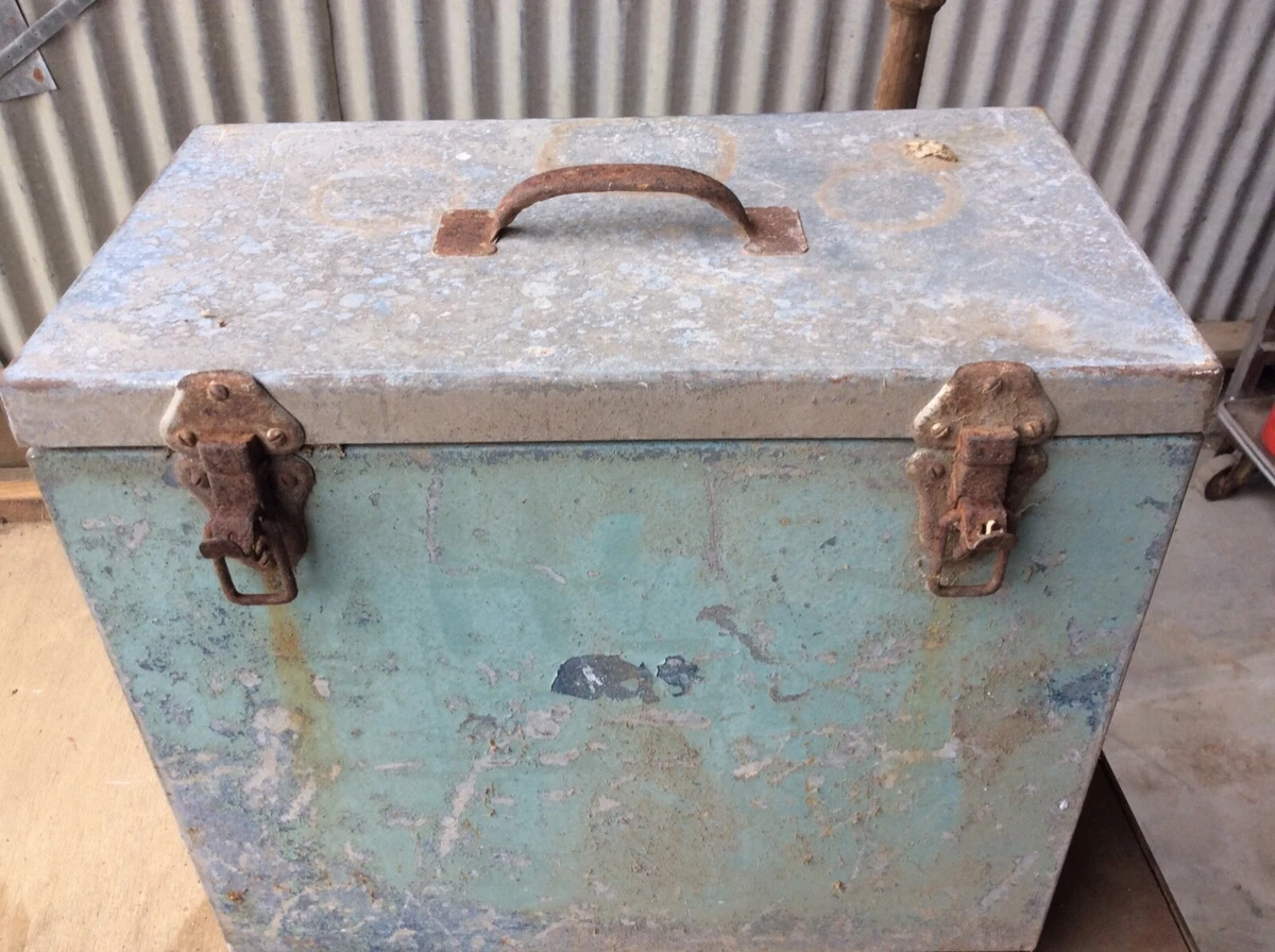 Vintage esky hotsell for sale