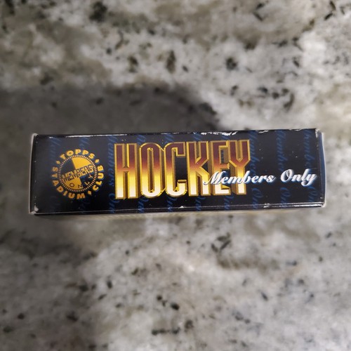 1996 Topps Stadium Club Members Only Hockey 50 Card Set Gretzky Lemiux Lidstrom - Picture 5 of 6