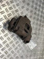 Bremssattel vorne links Toyota Yaris (XP9) 1.0 VVT-i 51kW 69PS  1KRFE:1000CC 12