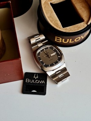 VINTAGE 1975 BULOVA AUTOMATIK WIE NEU CON BOX