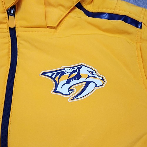 Nashville Predators Jacket Mens Medium NHL Hockey Fanatics Pro Winter Warm - Picture 4 of 20