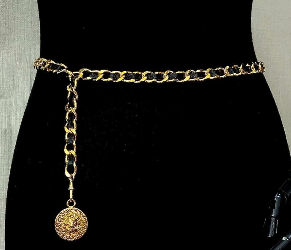 CHANEL チェーンベルト ゴールド/ブラック シャネル(Chanel) シャネル ベルト チェーンベルト ブラック ゴールド