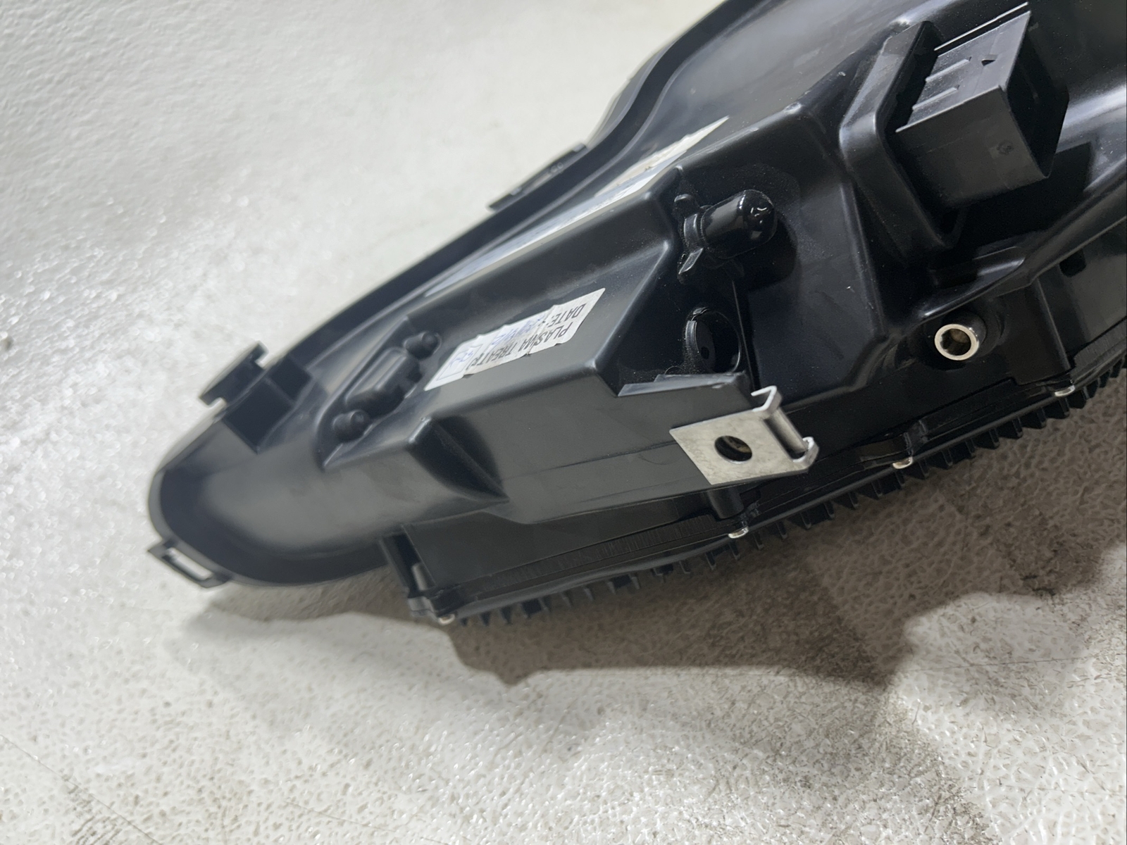2023 McLaren Artura LH Headlight USED 14AD252CP
