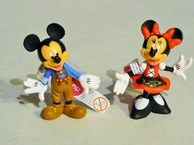 BULLYLAND 2 Figuren - 15390 + 15391 Mickey in Lederhose + Minnie Mouse im Dirndl