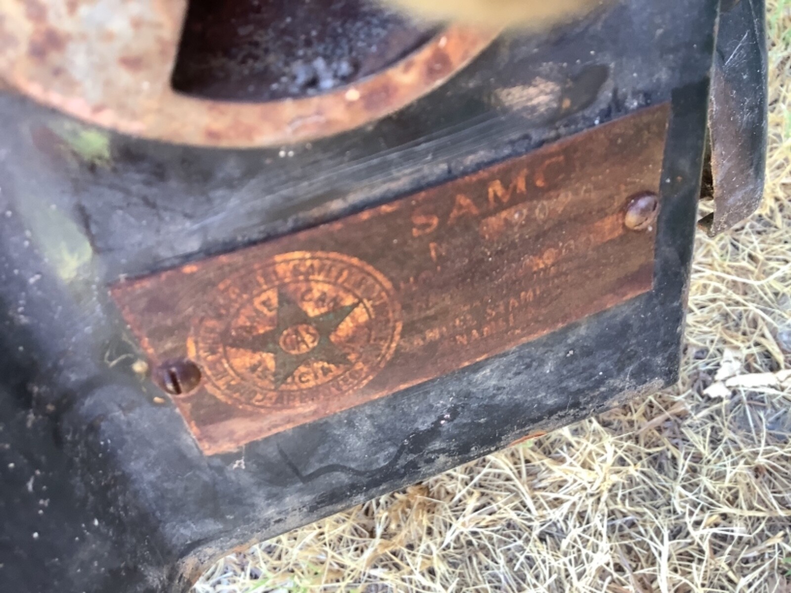 Antique Vtg SAMCO Gas space room Heater 20,000 BTU ceramic grates