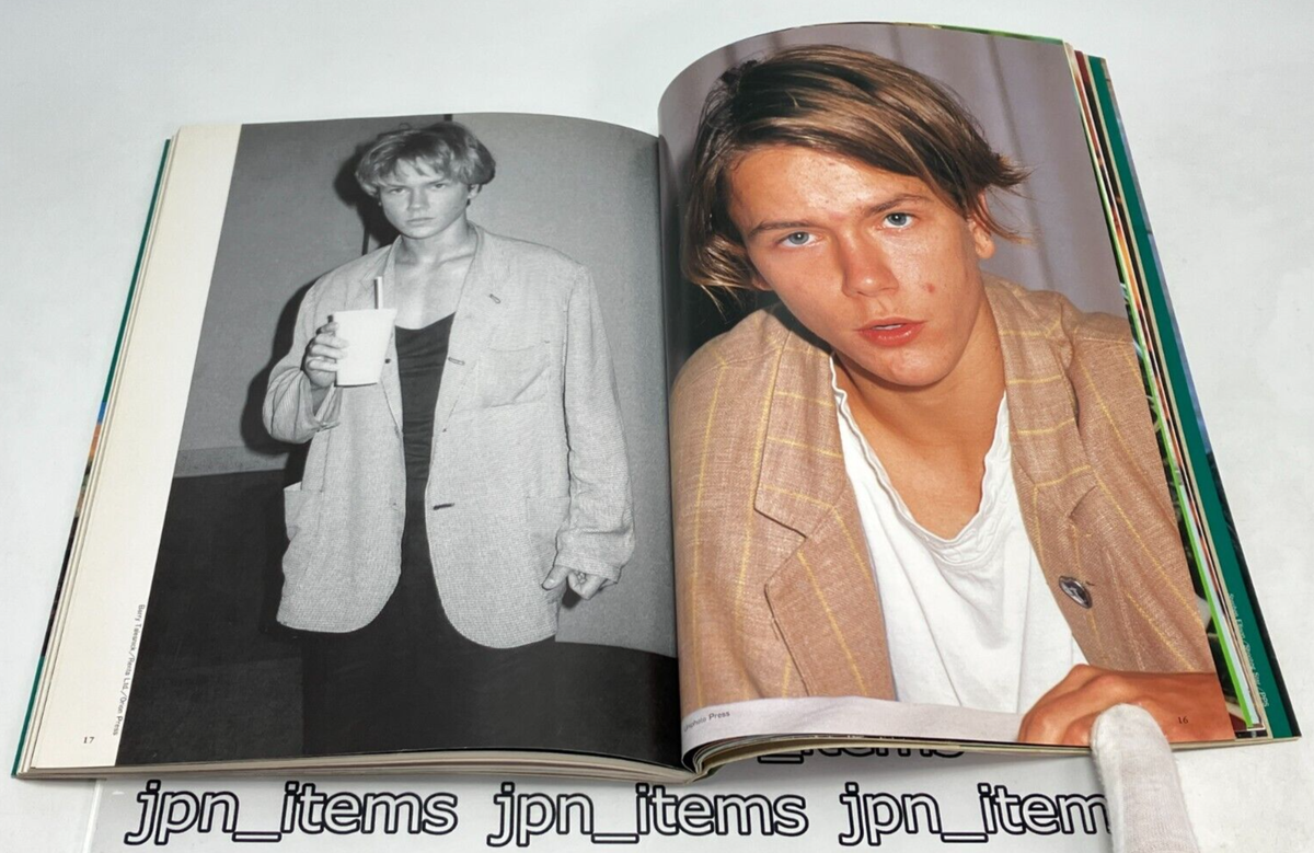 River phoenix Deluxe Color Cine Album 49 Photobook 1993 OOP River phoenix Deluxe Color Cine Album 49 Photobook 1993 OOP