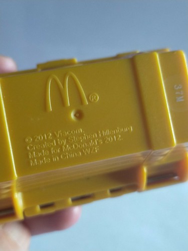 FIGURA PVC BOB ESPONJA COFRE DE TESORO 2012 MCDONALD'S . 12 Cm - Imagen 5 de 5