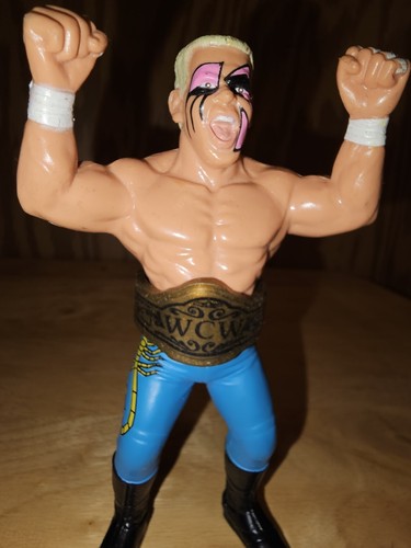 WCW GALOOB STING SERIES 1 1990 w BELT WRESTLING FI...