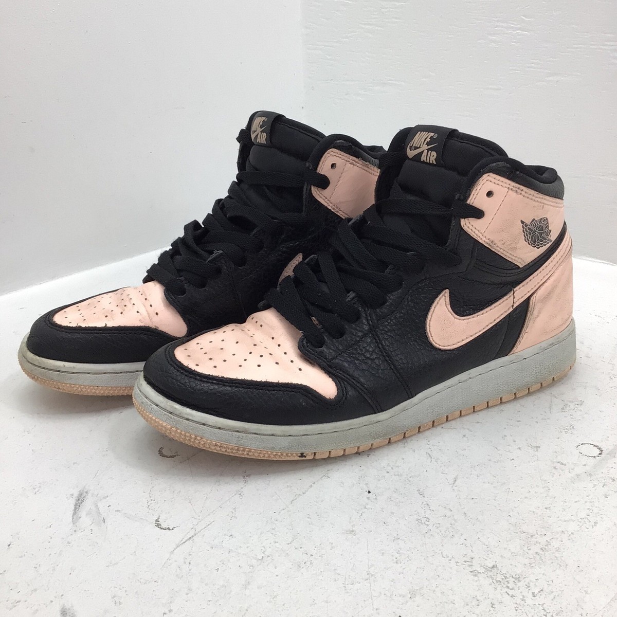 Jordan 1 Retro High Black Crimson Tint (GS) 575441-081 USED Size
