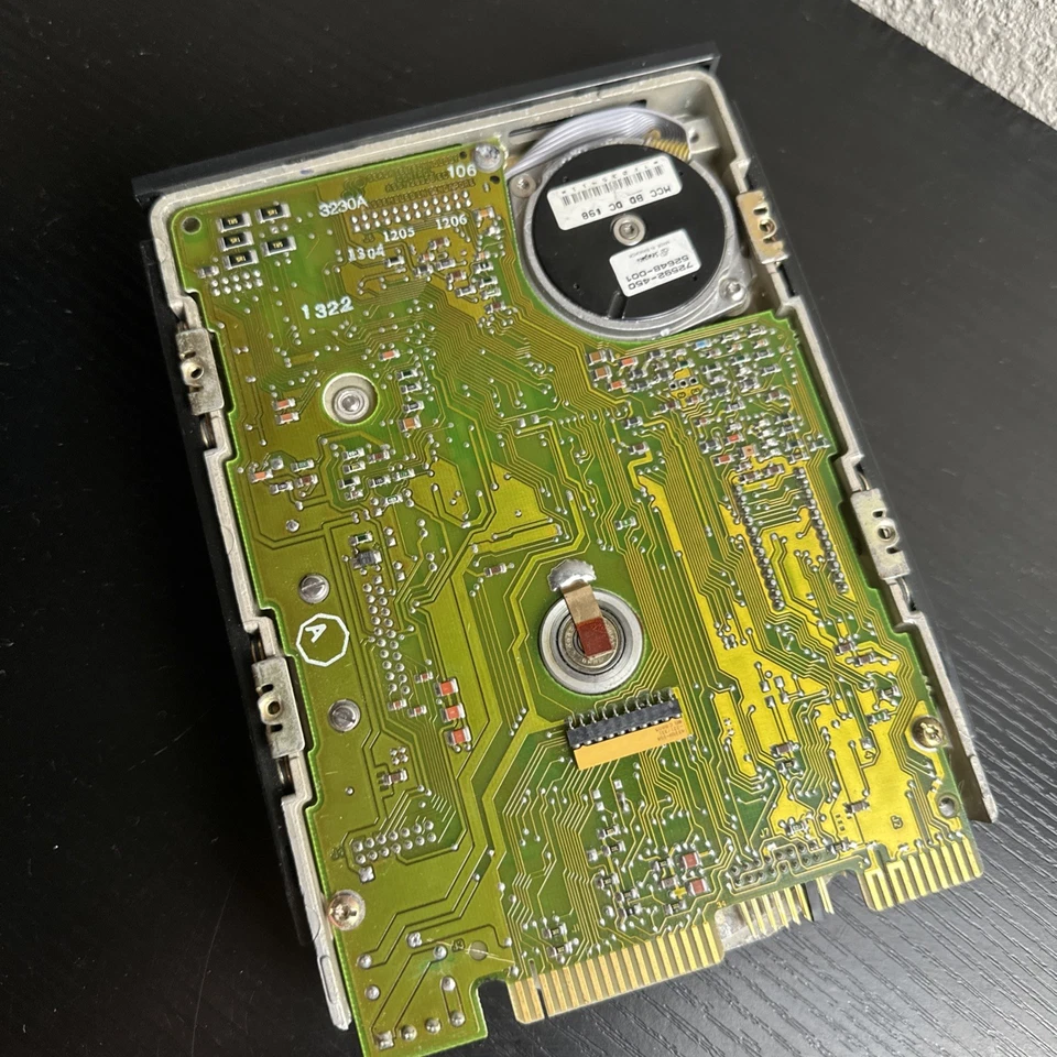 Used Seagate ST-251 MLC-1 MFM 5.25" 42MB HH Old Computer Hard Drive Disk - Image 4 of 4