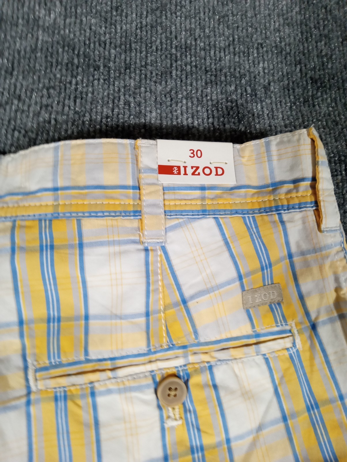 IZOD GOLF NWT men's Performance Shorts Blue-White-Yellow Plaid Flat Front 30 W image 4