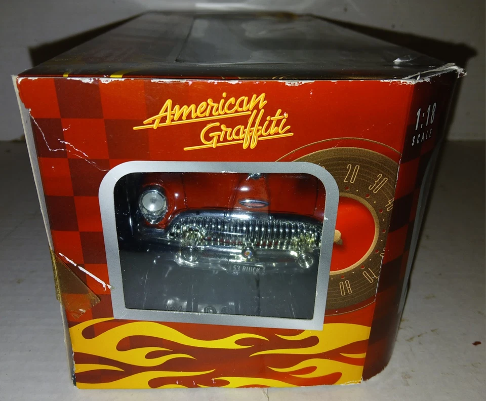 Motor Max 1:18 American Graffiti 1953 Buick Skylark Convertible Red '53 - Image 4 of 4