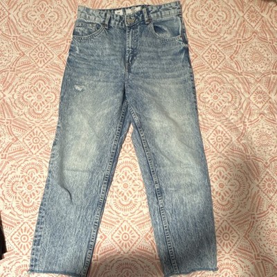 Bershka Denim Collection Mom Jeans Light Wash Distressed Blue 5-Pocket