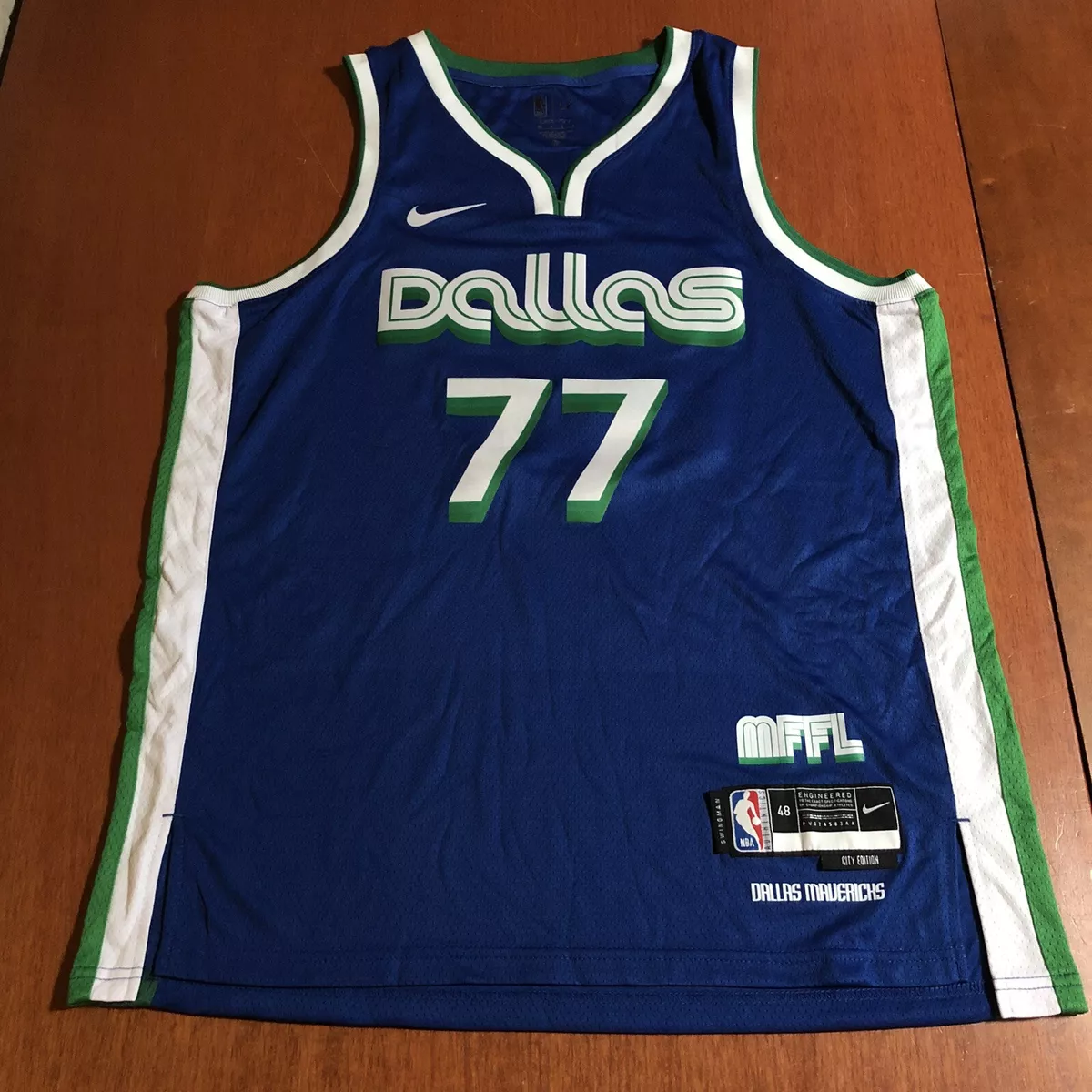 Nike Luca Doncic Dallas Mavericks 2022 23 City Edition Swingman NBA Jersey 48 L