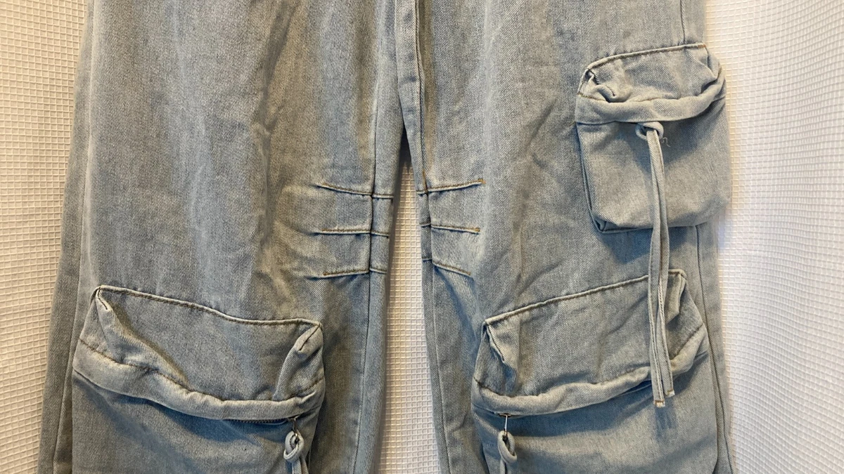 Pantalones de mezclilla Forever 21 cargo para mujer 10 piernas anchas multi bolsillo lavado claro nuevos con etiquetas