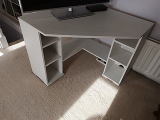 Dressing Table for corner