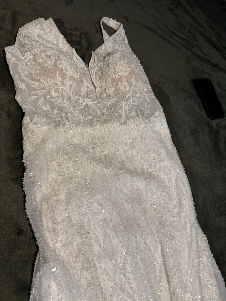 Precioso vestido de novia Foto 2 de 4