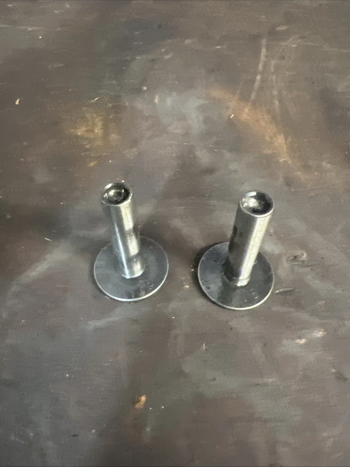 Árbol de levas, elevadores y varillas de empuje Briggs and Stratton 95110648 para motor 951-10724 Foto 4 de 4