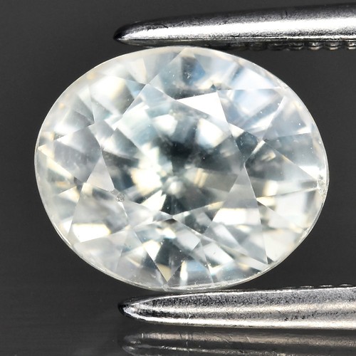 Zircon Naturel Bleu (Azzurro) De 2.02 Carats - Oval Facetté - Origine Cambodge - Traité