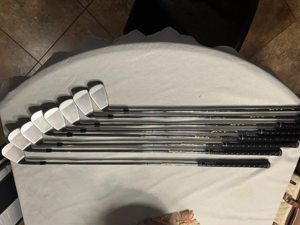 Ping i525 Forged 4-W,U (8 total) Iron Set Blue Dot - Image 2 of 4