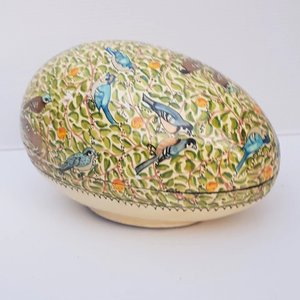 VINTAGE KASHMIR INDIA HAND PAINTED PAPIER PAPER MACHE EGG Large EASTER Birds - Image 2 of 4